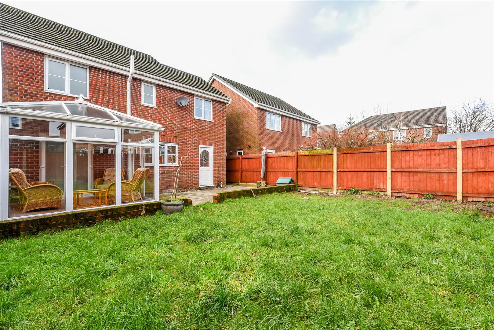 4 bed property in Holland House Way, Chorley